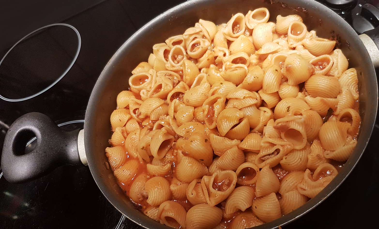 MACARONI STEW WITH MINCED MEAT Macedonian Cuisine