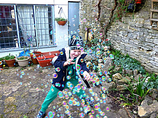 gazillion bubbles tornado machine