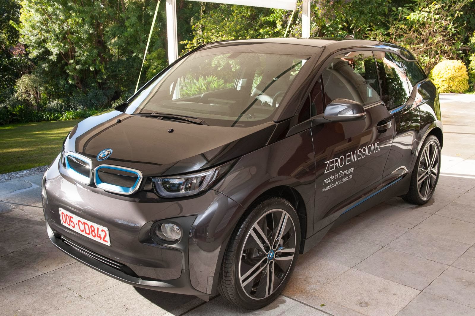 Motor Atual Primeiro BMW i3 vendido em Portugal