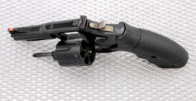 Revólver Walther R 99