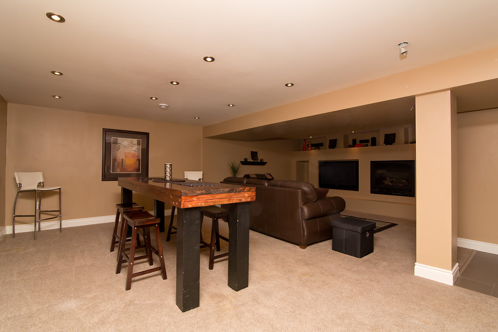 137 2nd Street SE Carman, MB Royal LePage Legacy Realty