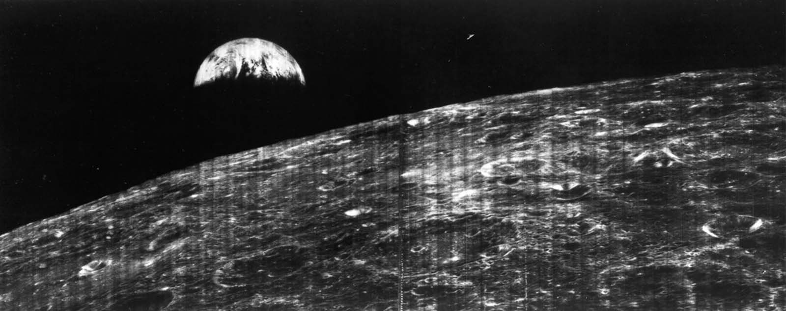 first photo earth from the moon