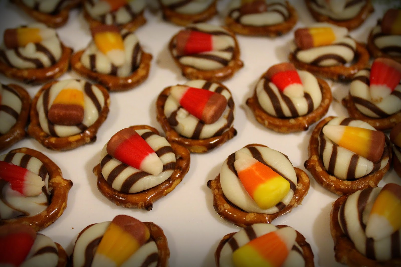 Envie Desire ♡ Candy Corn Kisses