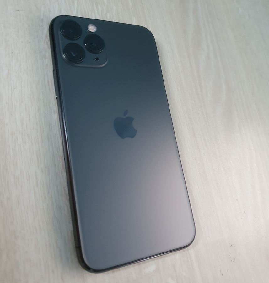 Iphone 11 Pro My Experience And Review Sourajit Saha