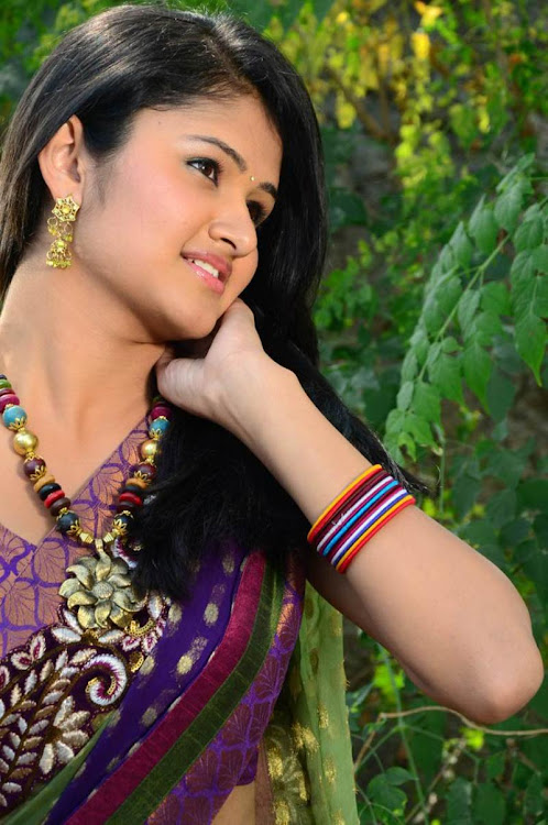 Telugu Actress Kowsalya Hot Photos in Saree at Nagamani Telugu Movie Launch