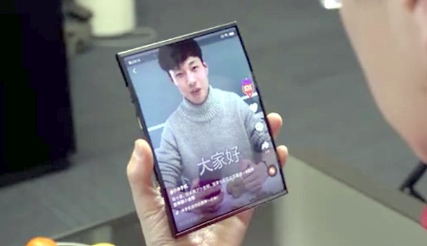 Video: Xiaomi muestra su primer celular plegable