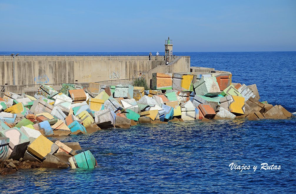 Cubos de la memoria de Llanes