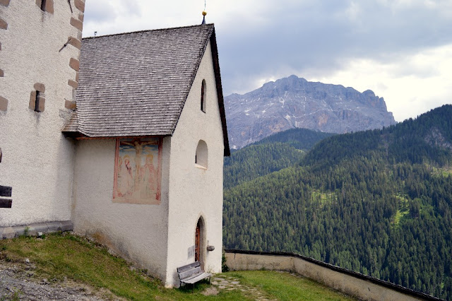 chiesetta santa barbara la val