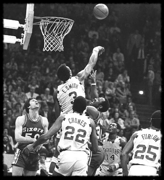 ESPÍRITU CAFETERO ELMORE SMITH, EL HOMBRE DE LOS DIECISIETE TAPONES