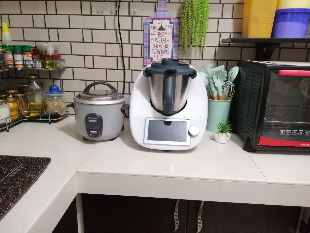 PERBANDINGAN SAIZ THERMOMIX DENGAN PERKAKAS DAPUR FADZIELAH AYUB