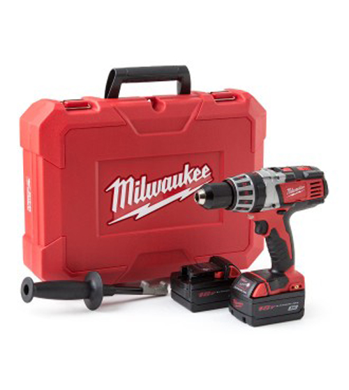 Milwaukee 18V Cordless Power Tool Kit 1/2’’ DrillDriver Hook of the Day