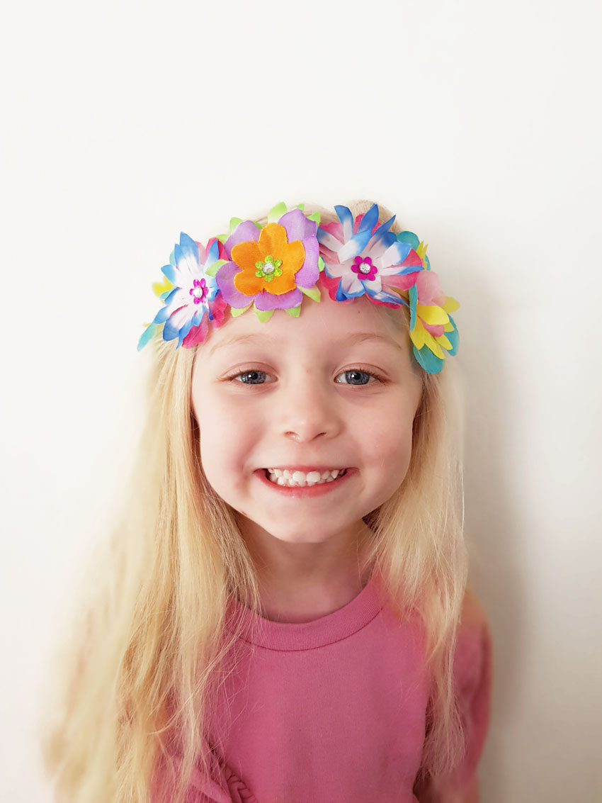Cheap & Easy FAIRY Headband Tutorial from a Hawaiian Lei Now thats Peachy