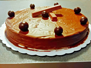 TARTA DE KIT KAT PASO A PASO