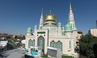 Vladimir Putin Resmikan Masjid Terbesar di Rusia