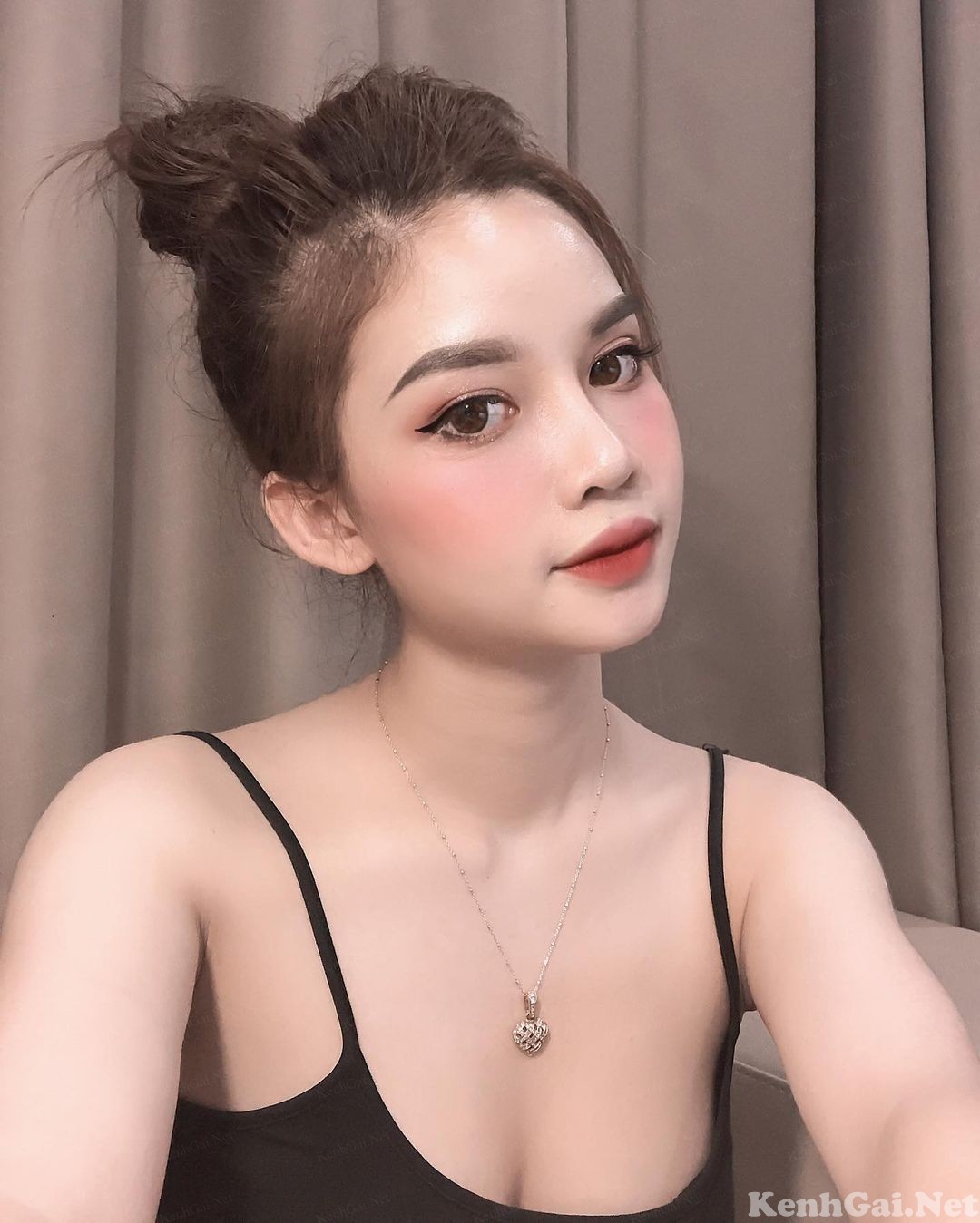 Hà Anh: Gái 1 con mỏi mòn là em đó^^