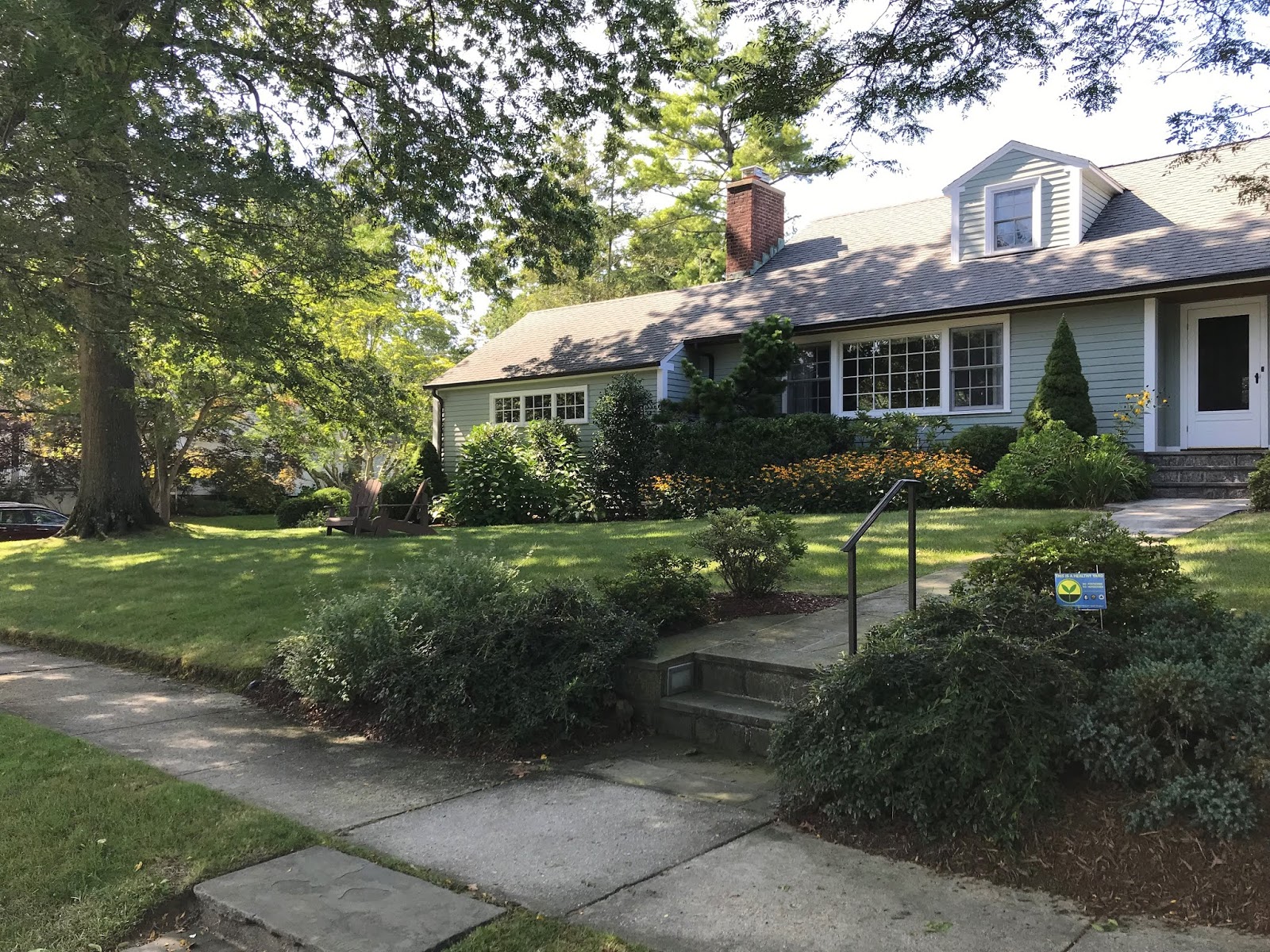 Love 'Em And Leave 'Em Mamaroneck Joins Larchmont to Promote "Healthy