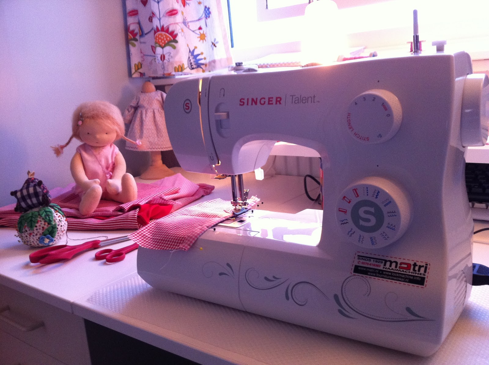 K van Kneuterig Doll making course