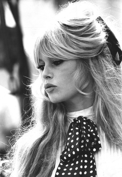 Bobbins and Bombshells: Mid-Week Inspiration: Brigitte Bardot's Hair