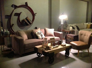 coffee table with metal wheels, lounge table, old wheels, industrial style, metal wheels, restored table modern style, TV table, wooden table, solid wood, handmade, decoration, living room, dining room, living room, antique style, table with storage space, coffee table with drawers,