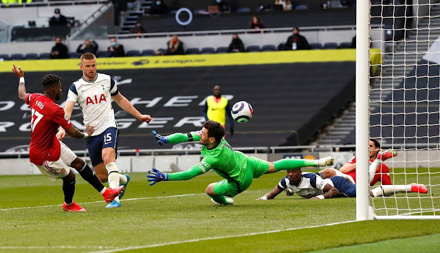 "FRED SCORES THE EQUALISER FOR MANCHESTER UNITED!" Yes this actually happened