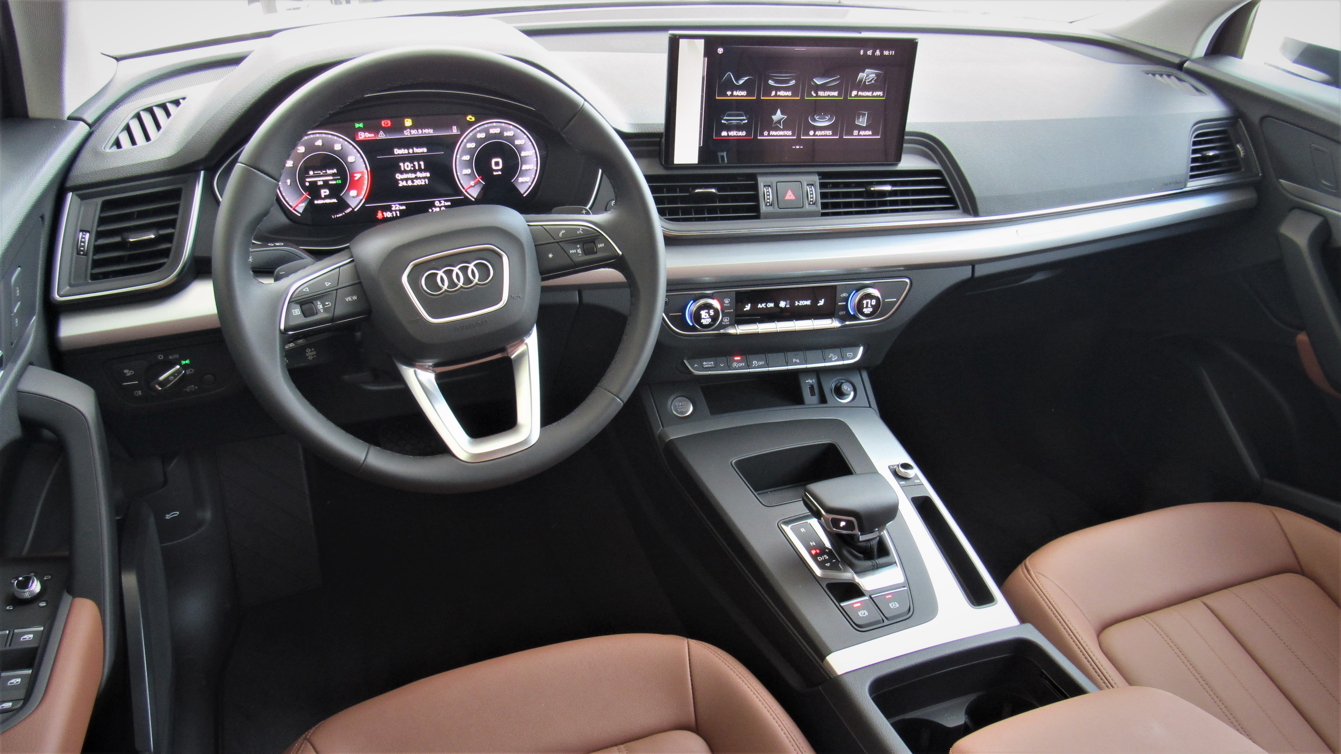 Em detalhes Audi Q5 Prestige 2.0 quattro S tronic