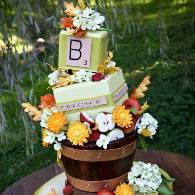 Fall theme off-balance wedding cake