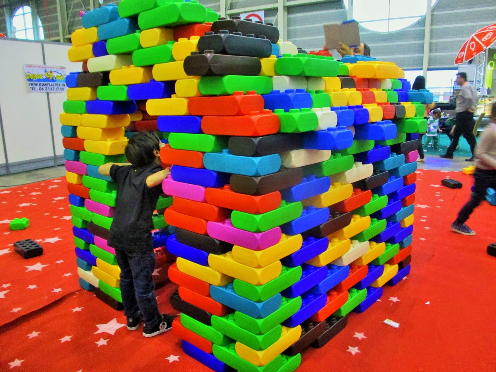 gonflalpes: Brick de construction g?�ante (type l?�go)