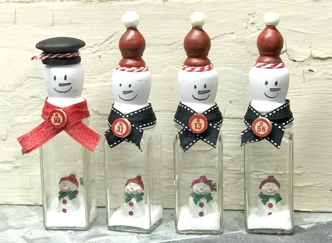 Snowmen in a Jar Holiday Decor