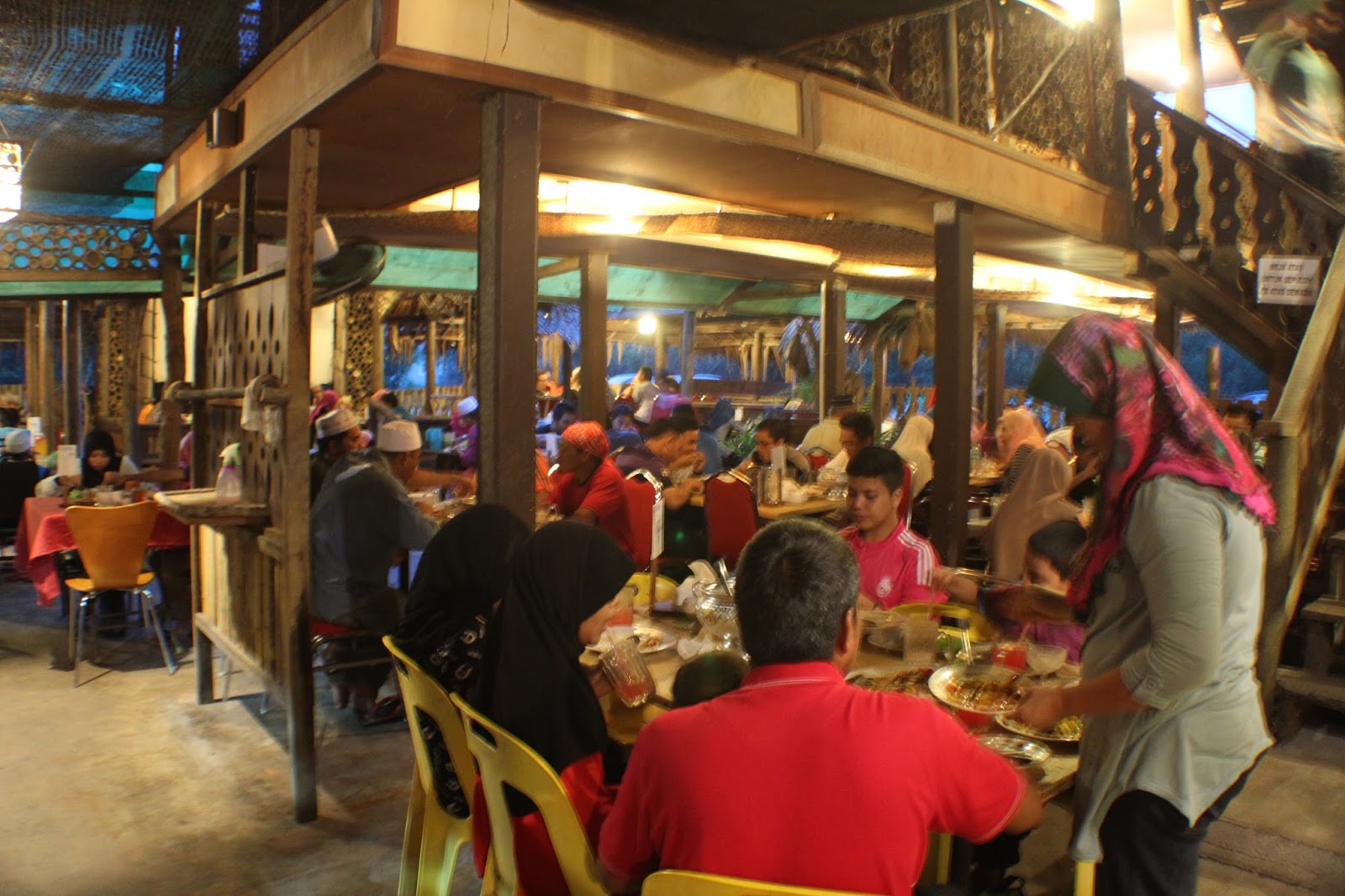 NR CAFE RESTORAN DI TERENGGANU