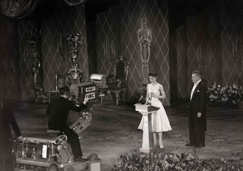 A Look Back at Audrey Hepburn and Her Oscar Win in 1954 Vintage News
