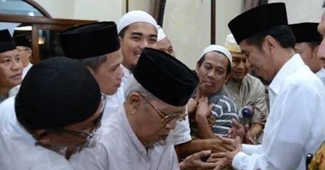 Saat Presiden Jokowi Bikin Kaget Jemaah Shalat Tarawih di Masjid Al Muslimun