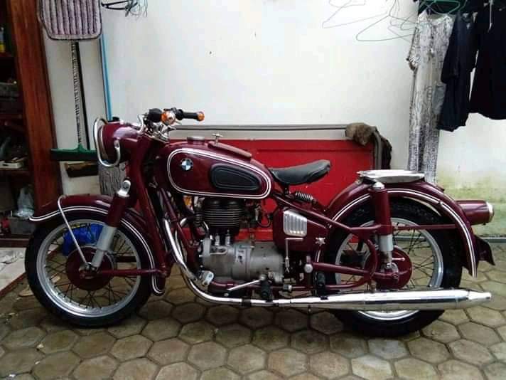 Dijual Motor Klasik BMW R 26 kinyis2 siap gas NP LAPAK MOBIL DAN