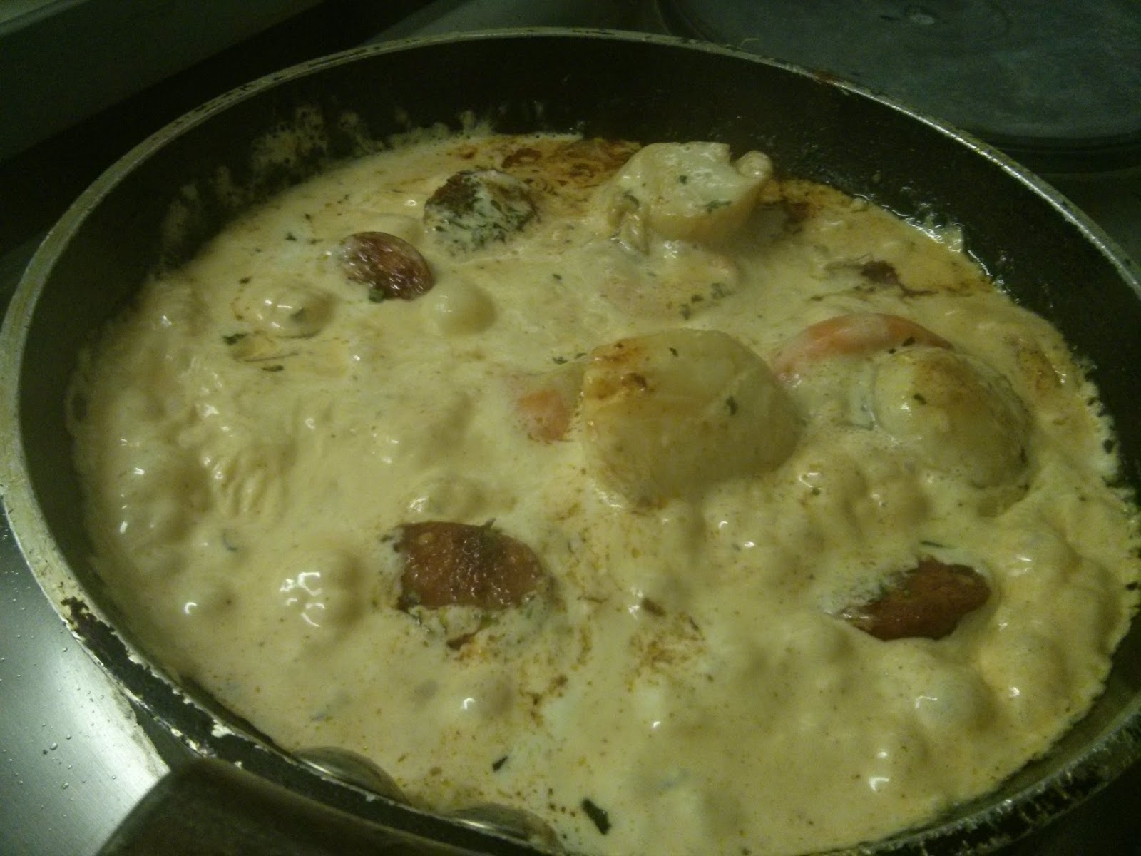 My Chef Blog Scallops and chorizo in a garlic cream sauce