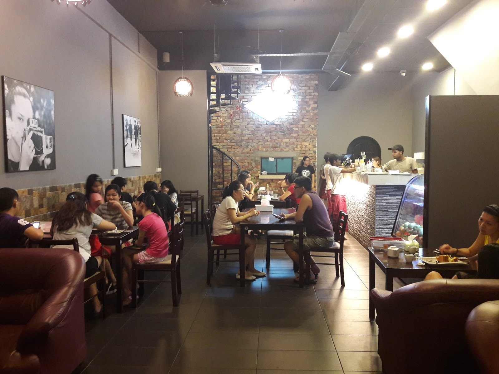 this restaurant has 3 storeys and they offer different seating arrangements to let customers feel more relaxed