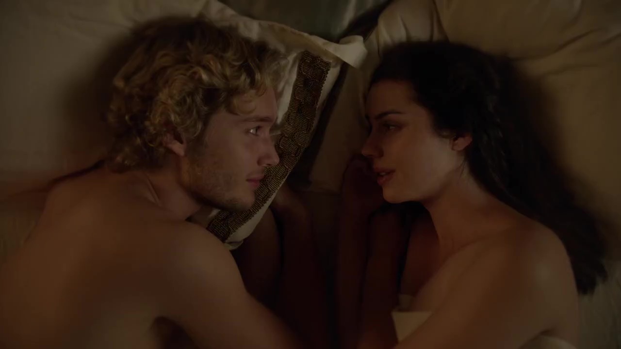 Toby Regbo shirtless in Reign 4-16 "All It Cost Her. 