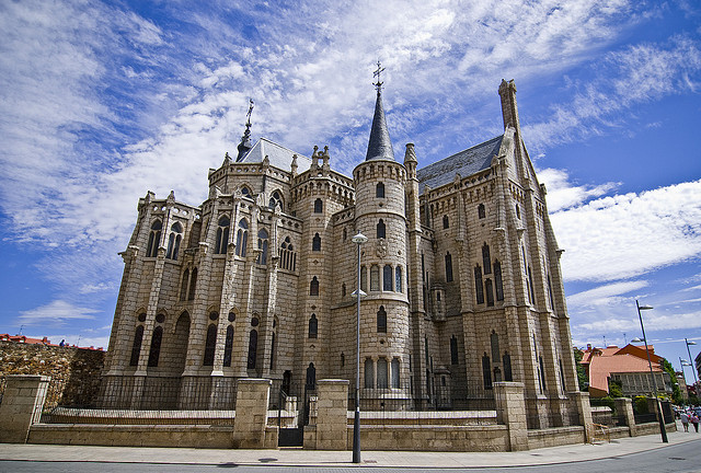 palacio episcopal Gaudi