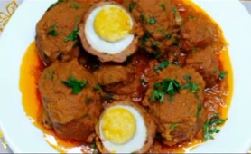 Nargisi Kofta egg coated meatballs