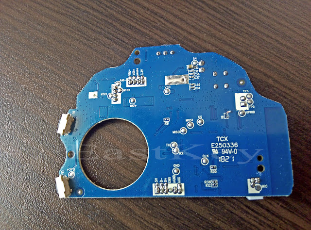 Плата беспроводной колонки JBL обратная сторона
