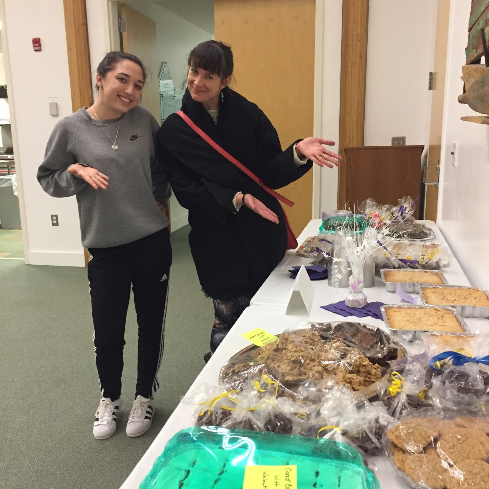 L'Ecole Française du Maine Donated baked goods at the Freeport