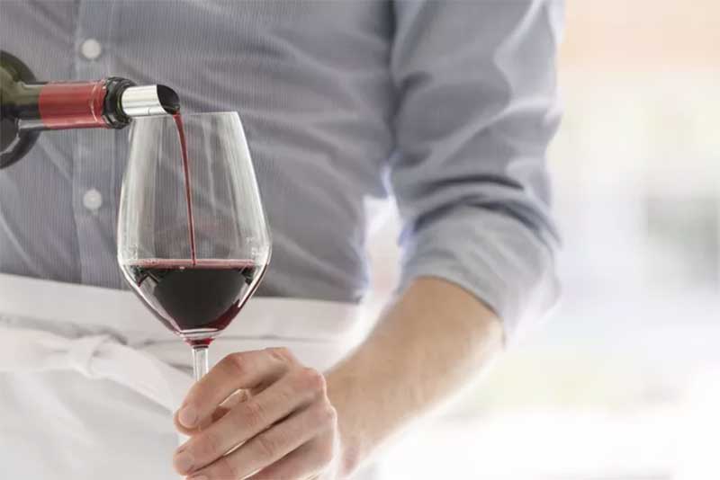 Do Flavonoids in Red Wine Help Us Live Longer? Dr Farrah MD