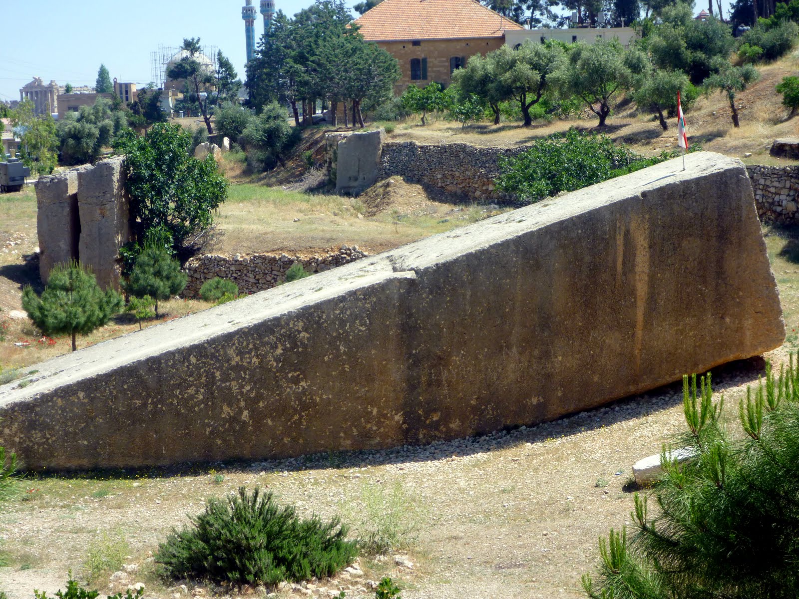 Balback Rocks Leb11: Baalbek