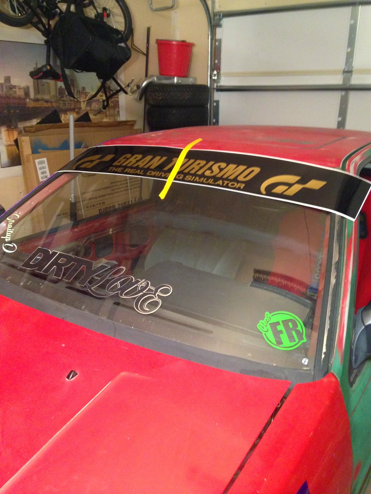 Straitup D DIY Windshield Banner Installation!