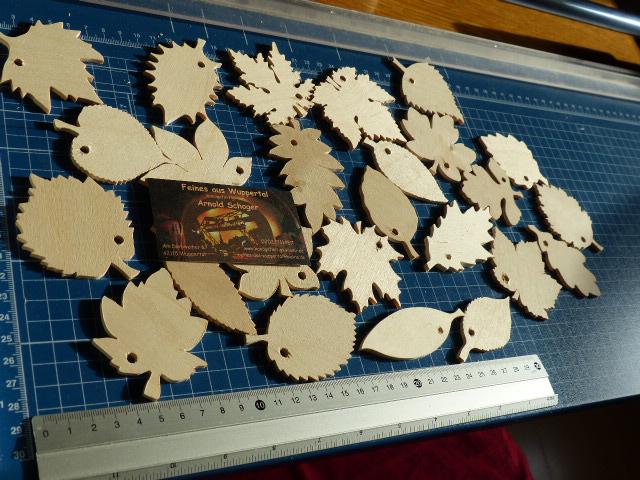 Feines aus Wuppertal: Blättermotive aus Sperrholz, Blätter aus Holz