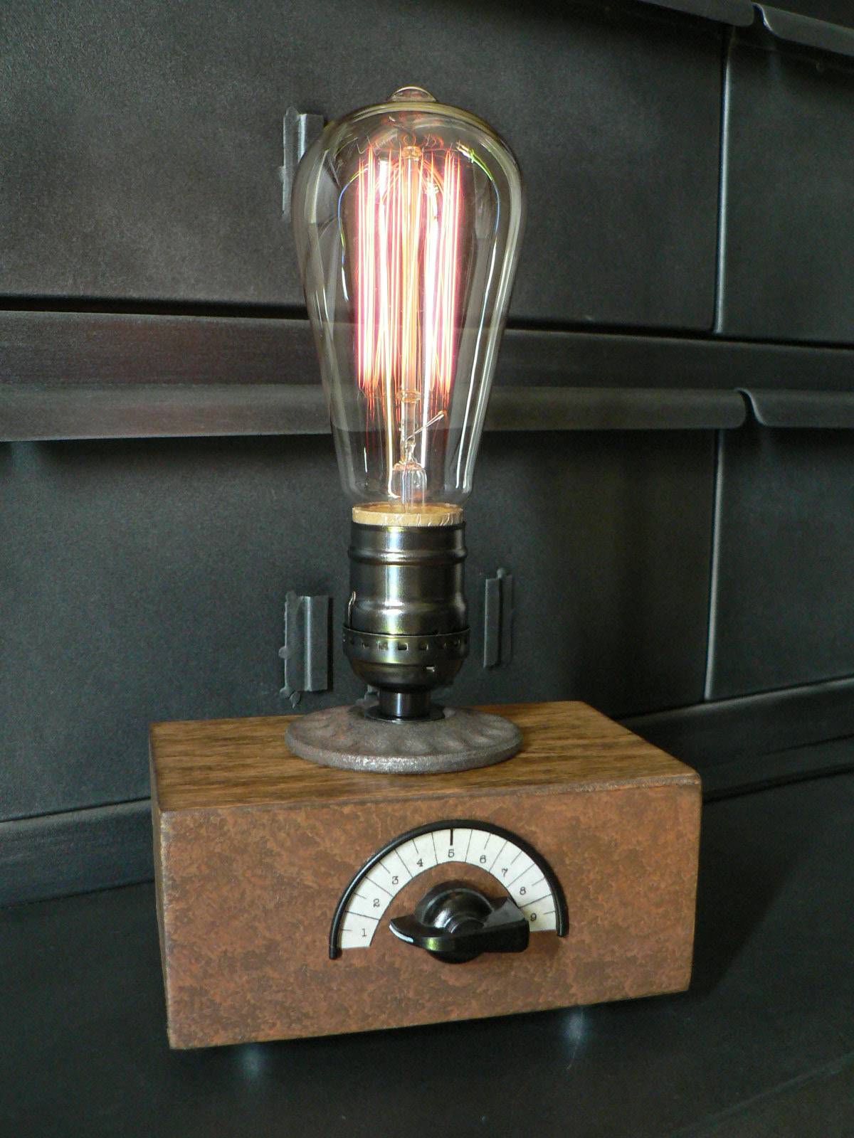 lampe a poser industrielle vintage