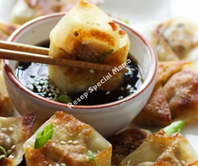 DUMPLINGS WITH HOISIN DIPPING SAUCE Resep Special Mama