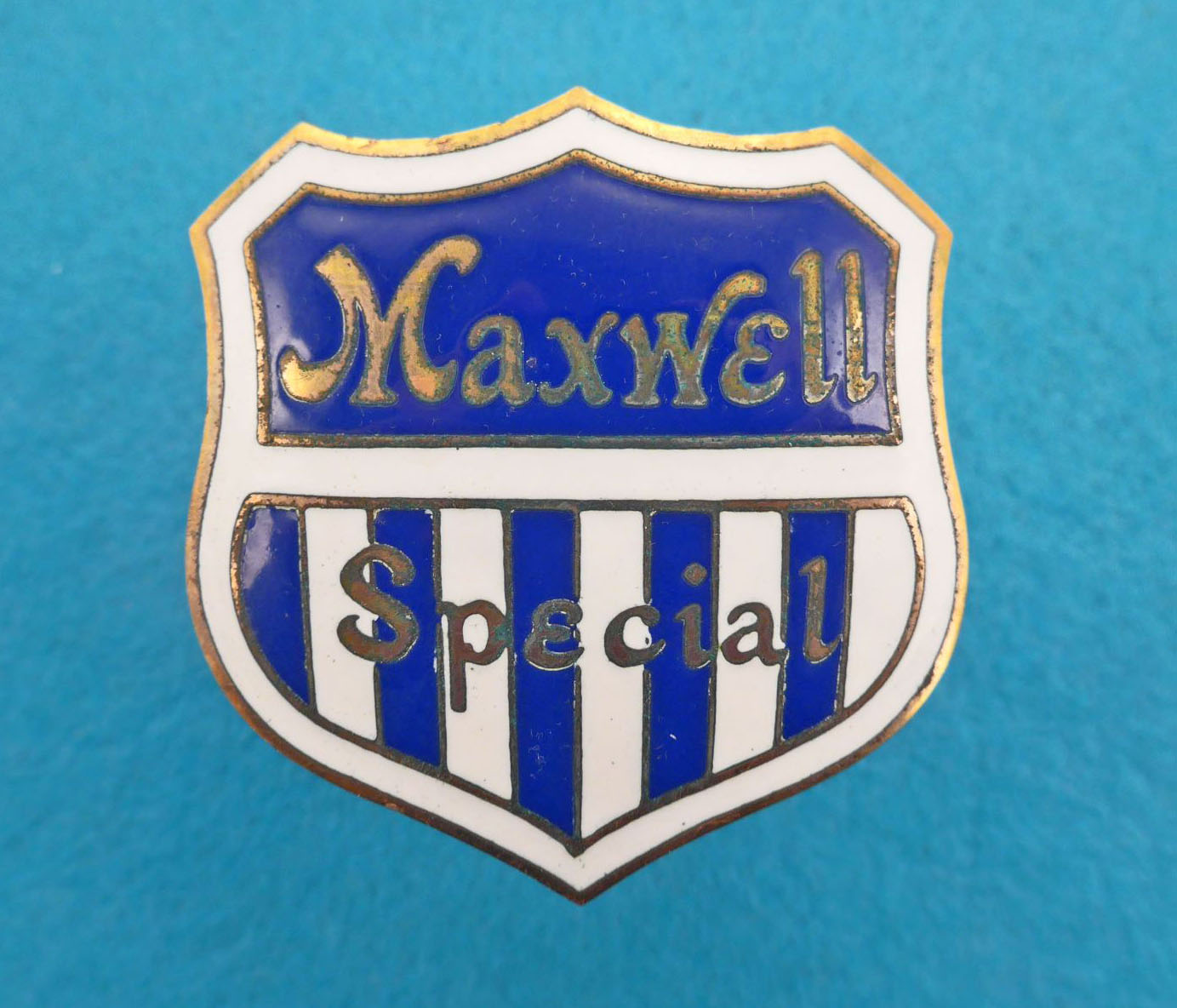 American Auto Emblems MAXWELL