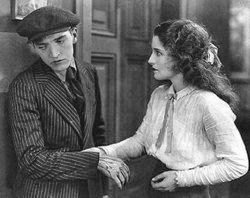 Flick Review < The Devil's Circus | Benjamin Christensen, 1926 2 Flick Review < The Devil's Circus | Benjamin Christensen, 1926 The%2BDevil's%2BCircus%2B(6)