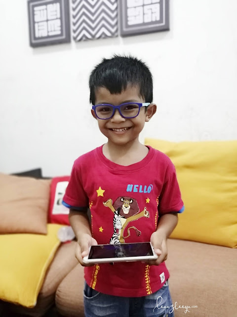 Lindungi Mata Anak Anda Dengan Cermin Mata Anti Blue Light SaferOptics