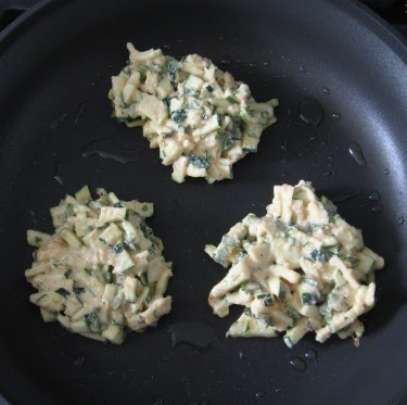 Zucchini-chickpea pancakes