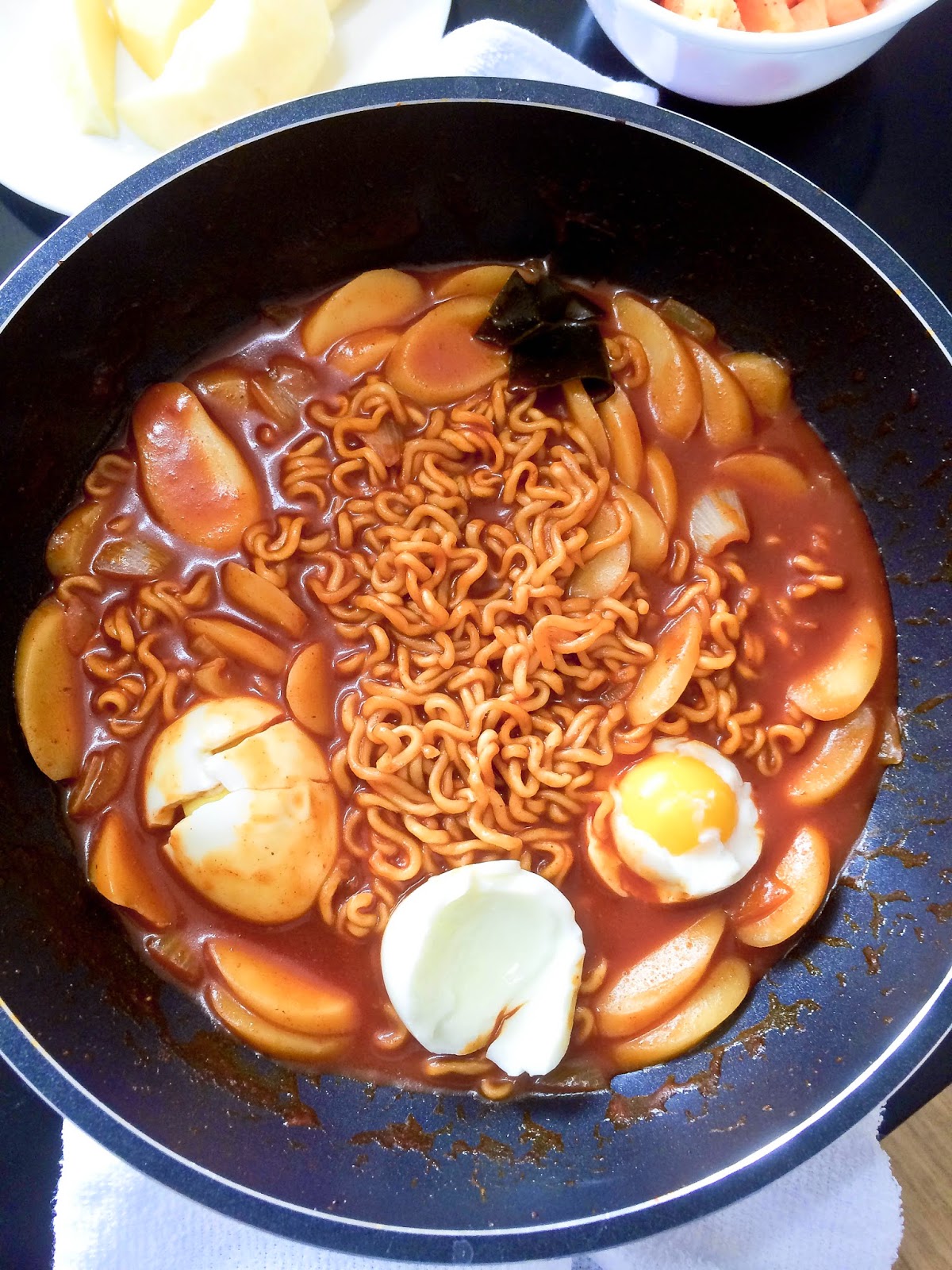 Tteokbokki: The Beloved Spicy, Chewy Rice Cake Dish of Korea